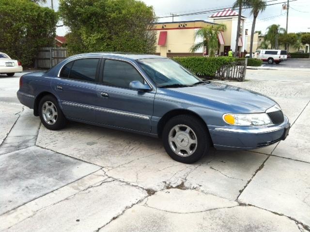 1999 Lincoln Continental Unknown