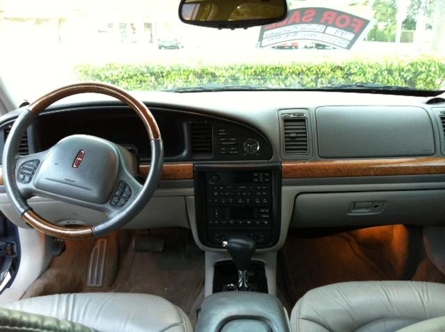 1999 Lincoln Continental Unknown