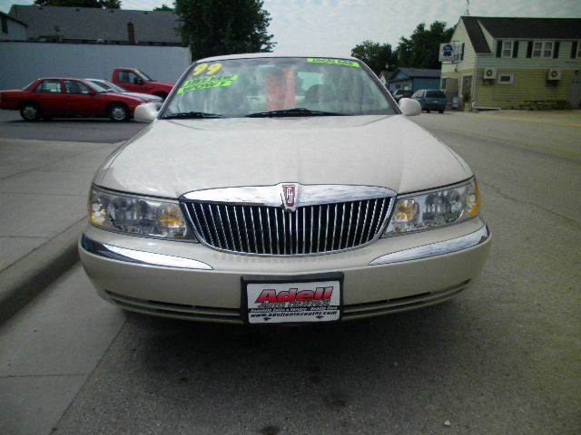 1999 Lincoln Continental Base