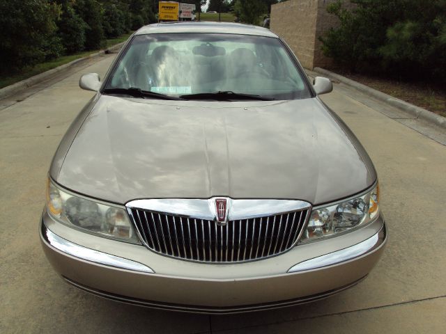 2001 Lincoln Continental Base