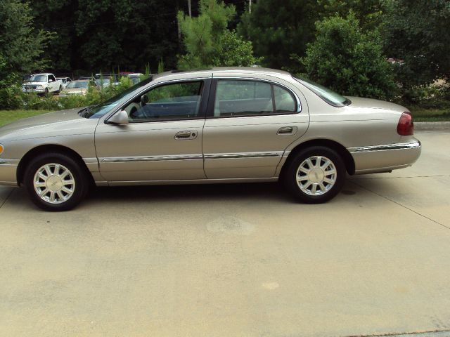 2001 Lincoln Continental Base