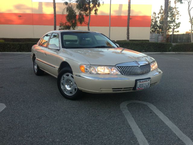 2001 Lincoln Continental Base