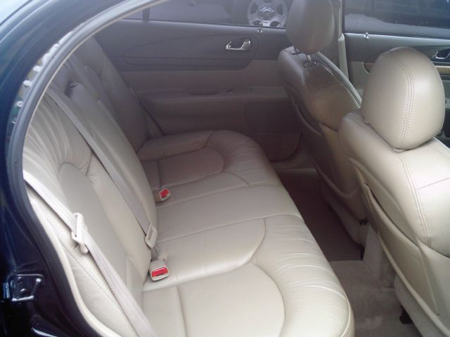 2001 Lincoln Continental Base