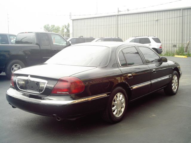 2001 Lincoln Continental Base