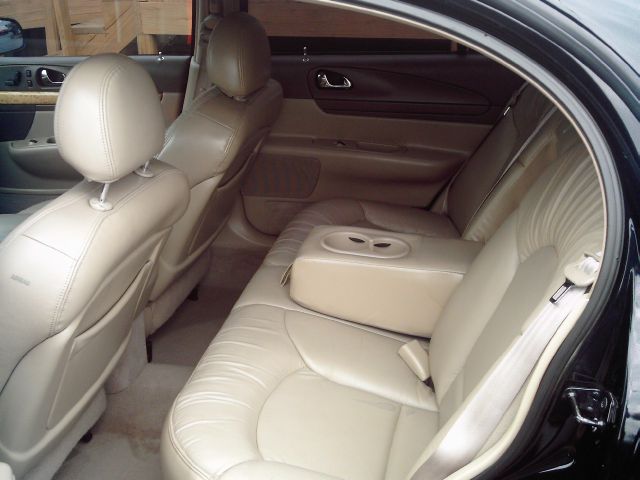 2001 Lincoln Continental Base