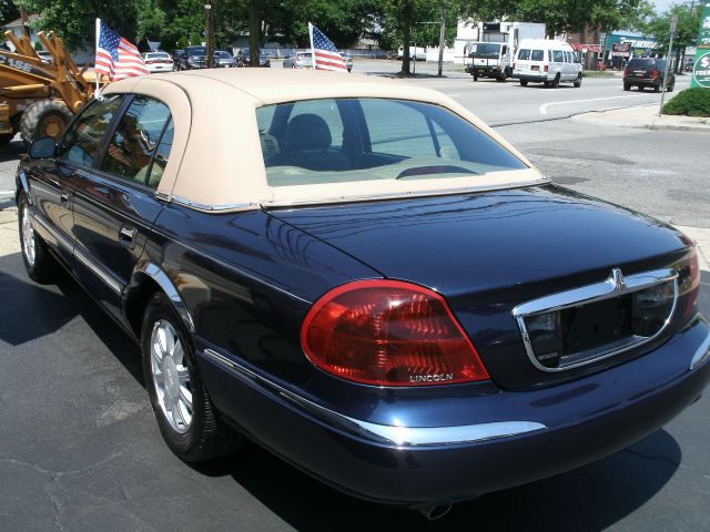 2001 Lincoln Continental Base