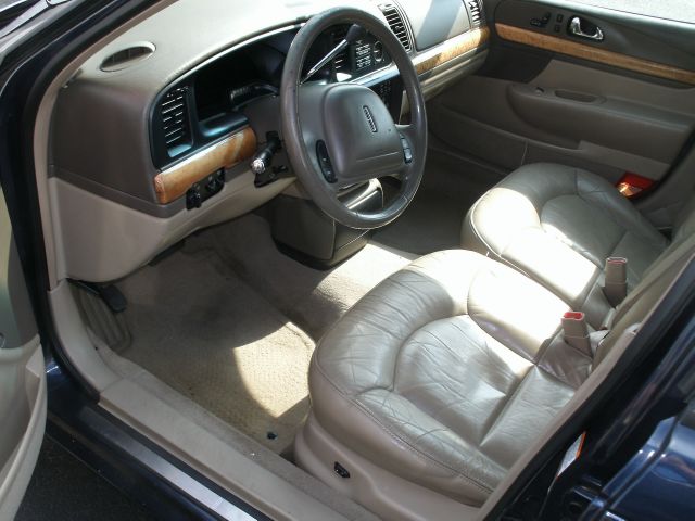 2001 Lincoln Continental Base