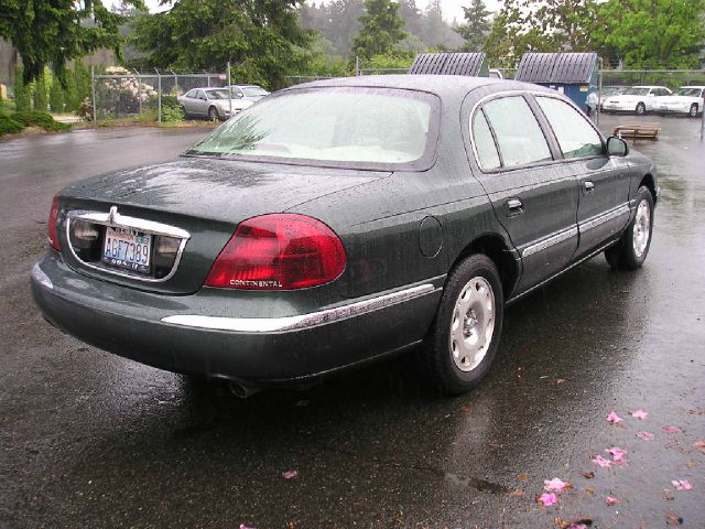 2001 Lincoln Continental Base