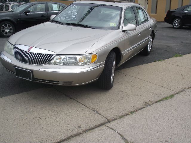 2002 Lincoln Continental EX 4x4 AT