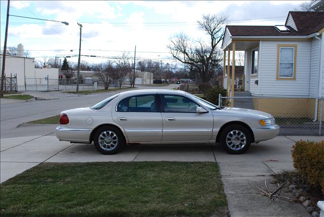 2002 Lincoln Continental SEL Sport Utility 4D