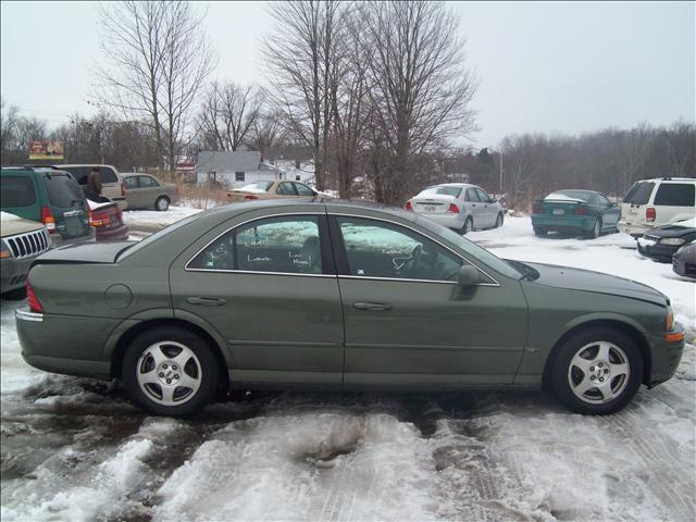 2000 Lincoln LS Red Line