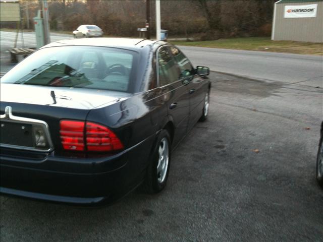 2001 Lincoln LS Red Line