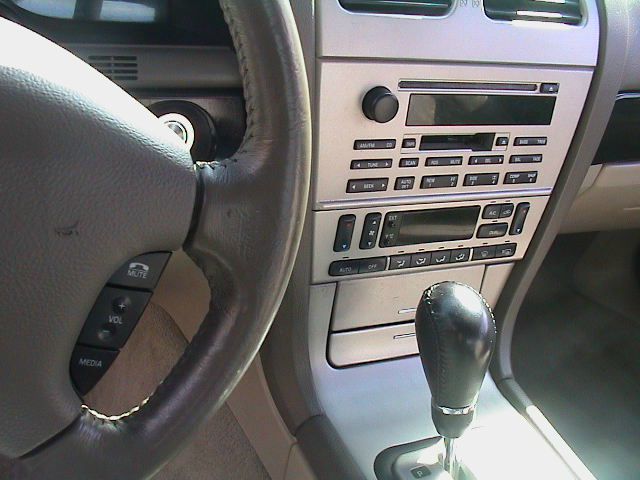 2004 Lincoln LS R25