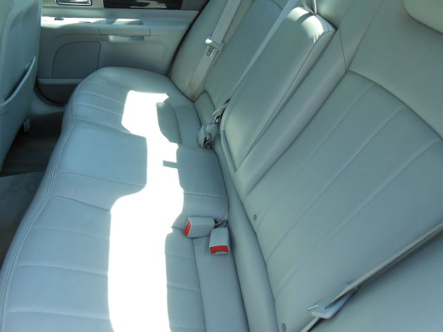 2005 Lincoln LS R25