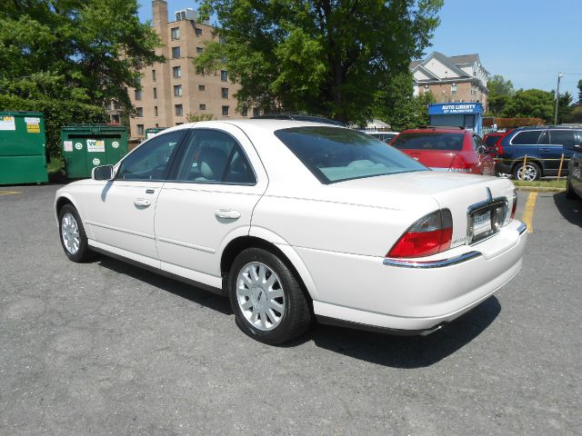 2005 Lincoln LS R25