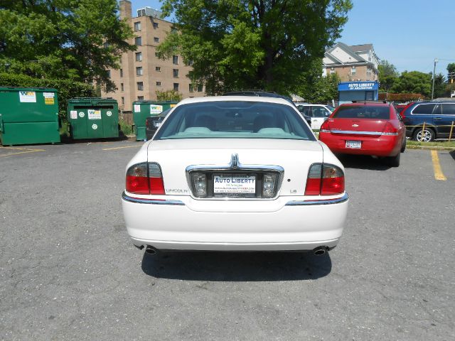 2005 Lincoln LS R25