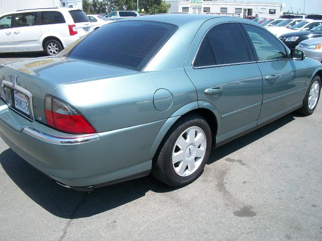 2005 Lincoln LS R25