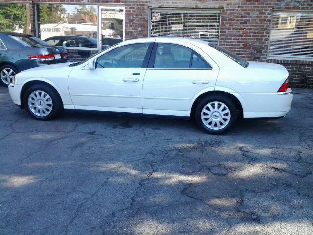 2005 Lincoln LS R25