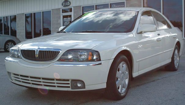 2005 Lincoln LS Red Line