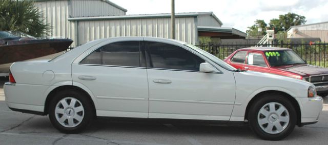 2005 Lincoln LS Red Line