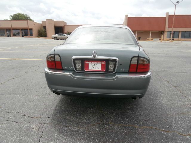 2005 Lincoln LS 4dr Sdn Auto (natl) Sedan