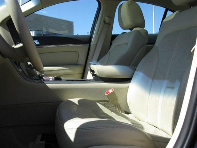 2009 Lincoln MKS Base