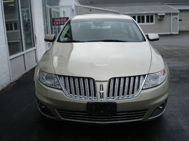 2010 Lincoln MKS T6 Sport Utility 4D