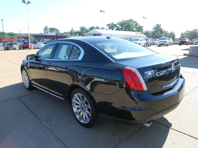 2011 Lincoln MKS 4WD 4dr 2500 SLT W/4sb