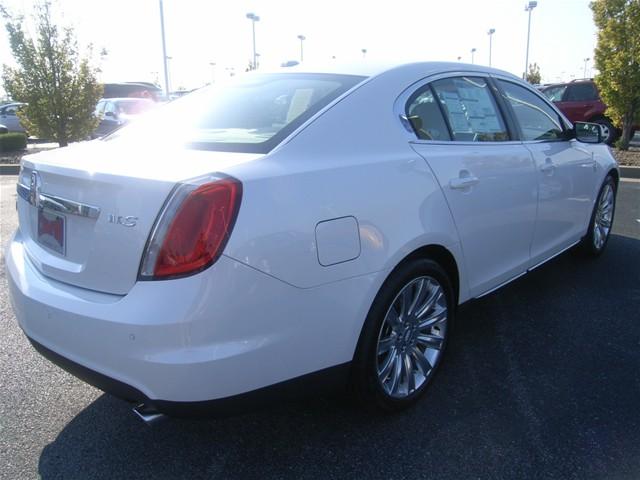 2011 Lincoln MKS GLS PZEV