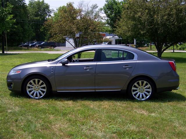 2011 Lincoln MKS Base