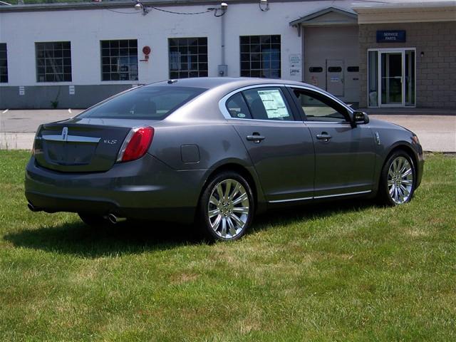 2011 Lincoln MKS Base