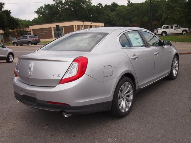 2013 Lincoln MKS Unknown