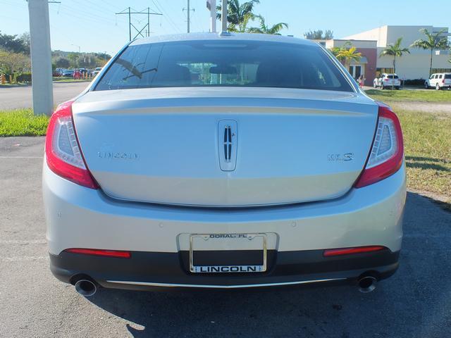 2013 Lincoln MKS Unknown