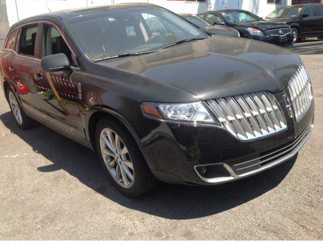 2010 Lincoln MKT Laramie Longhorn Ed 6 1/3 Ft