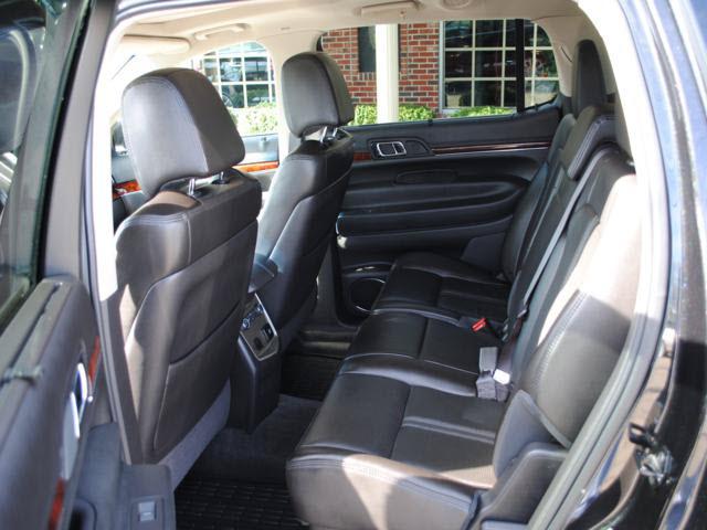 2010 Lincoln MKT GLS D Sedan