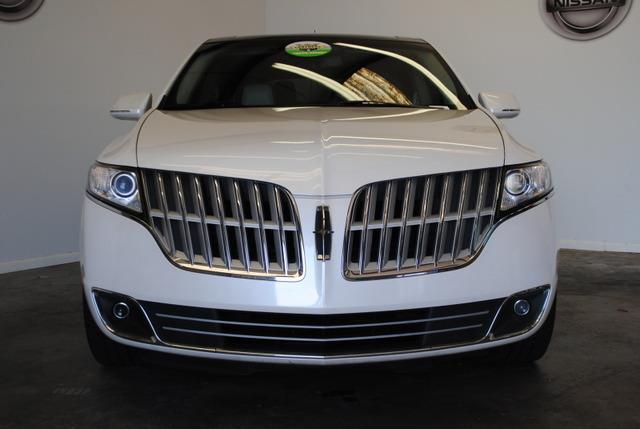 2010 Lincoln MKT Unknown