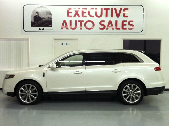 2010 Lincoln MKT Laramie Longhorn Ed 6 1/3 Ft