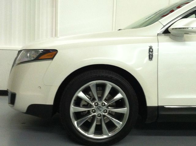 2010 Lincoln MKT Laramie Longhorn Ed 6 1/3 Ft