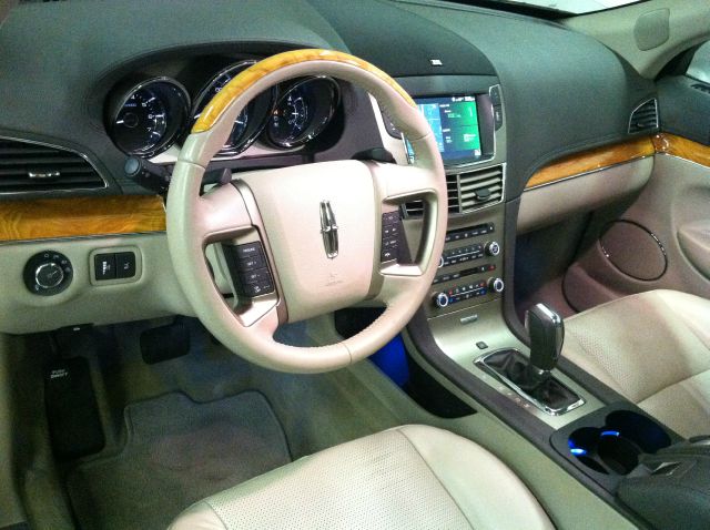 2010 Lincoln MKT Laramie Longhorn Ed 6 1/3 Ft