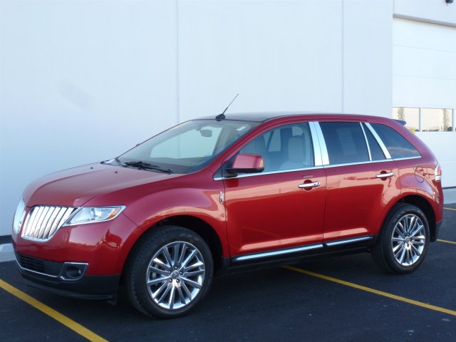 2011 Lincoln MKX Base