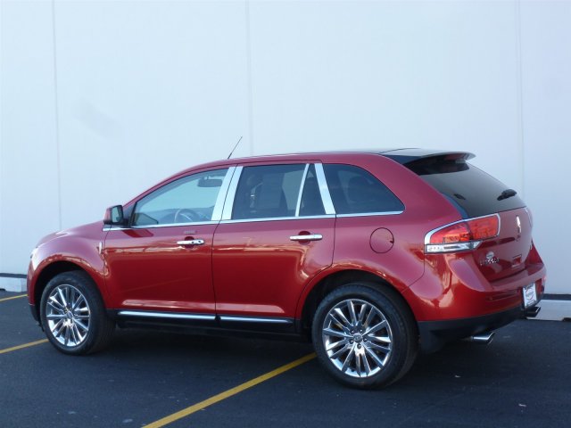 2011 Lincoln MKX Base