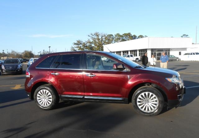 2011 Lincoln MKX Base