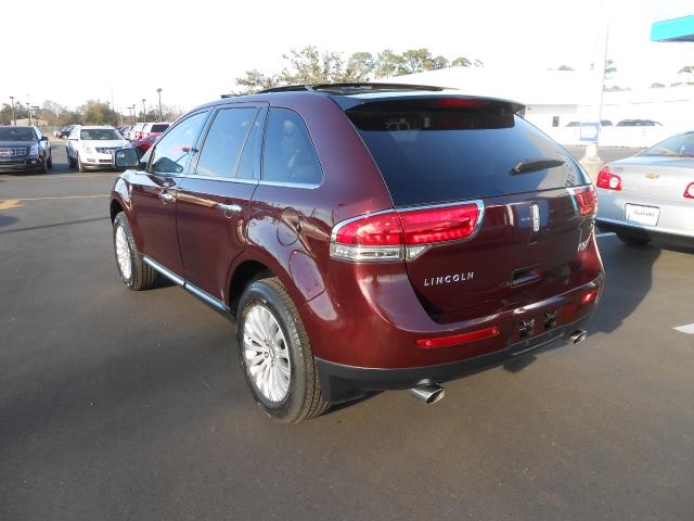 2011 Lincoln MKX Base