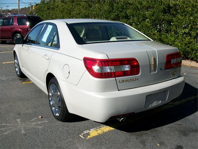 2007 Lincoln MKZ Base