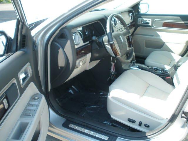 2007 Lincoln MKZ Base