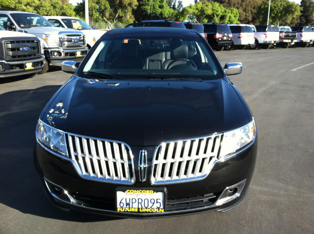 2012 Lincoln MKZ Base