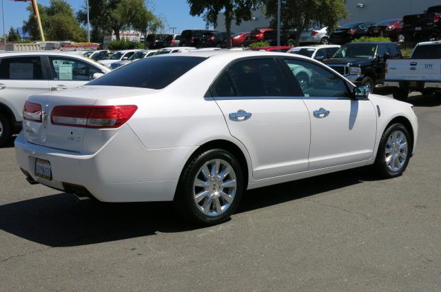 2012 Lincoln MKZ Base