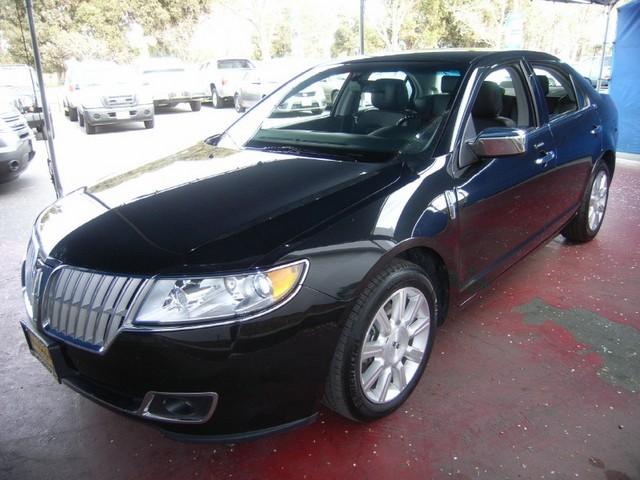 2012 Lincoln MKZ Base