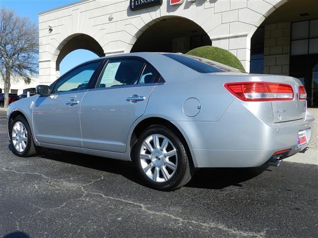 2012 Lincoln MKZ Base