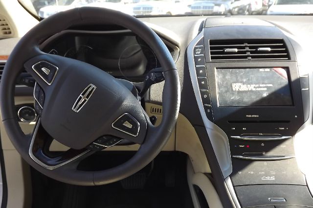 2013 Lincoln MKZ EX - DUAL Power Doors